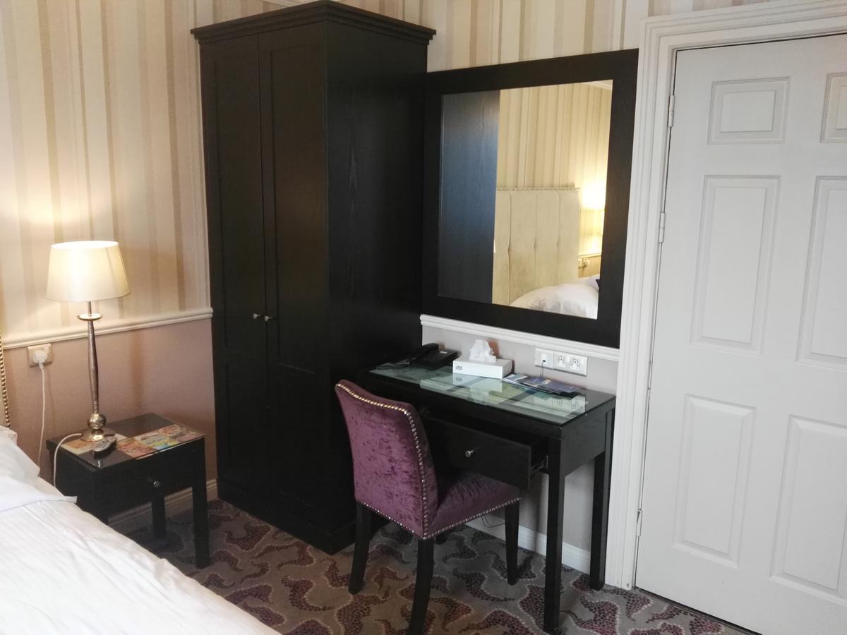 Naas Court Hotel Екстериор снимка
