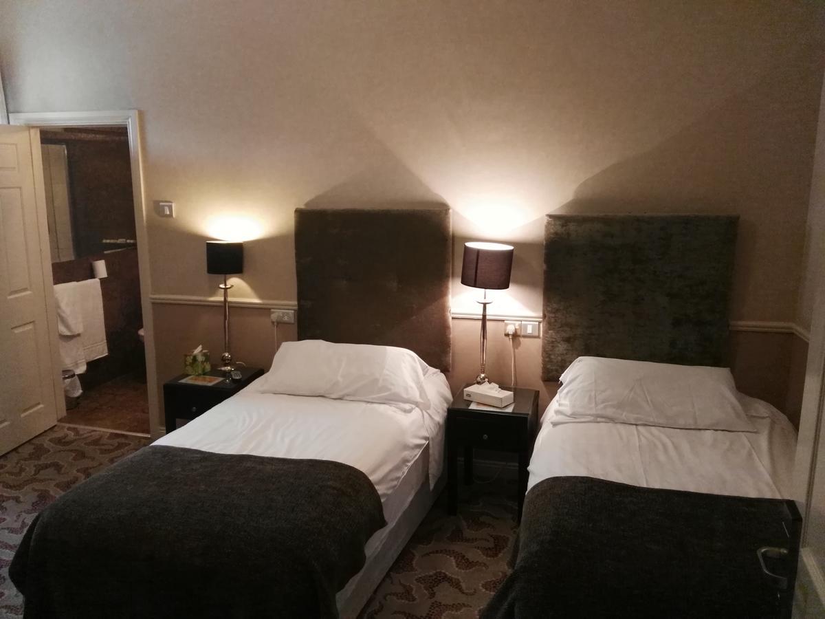 Naas Court Hotel Екстериор снимка