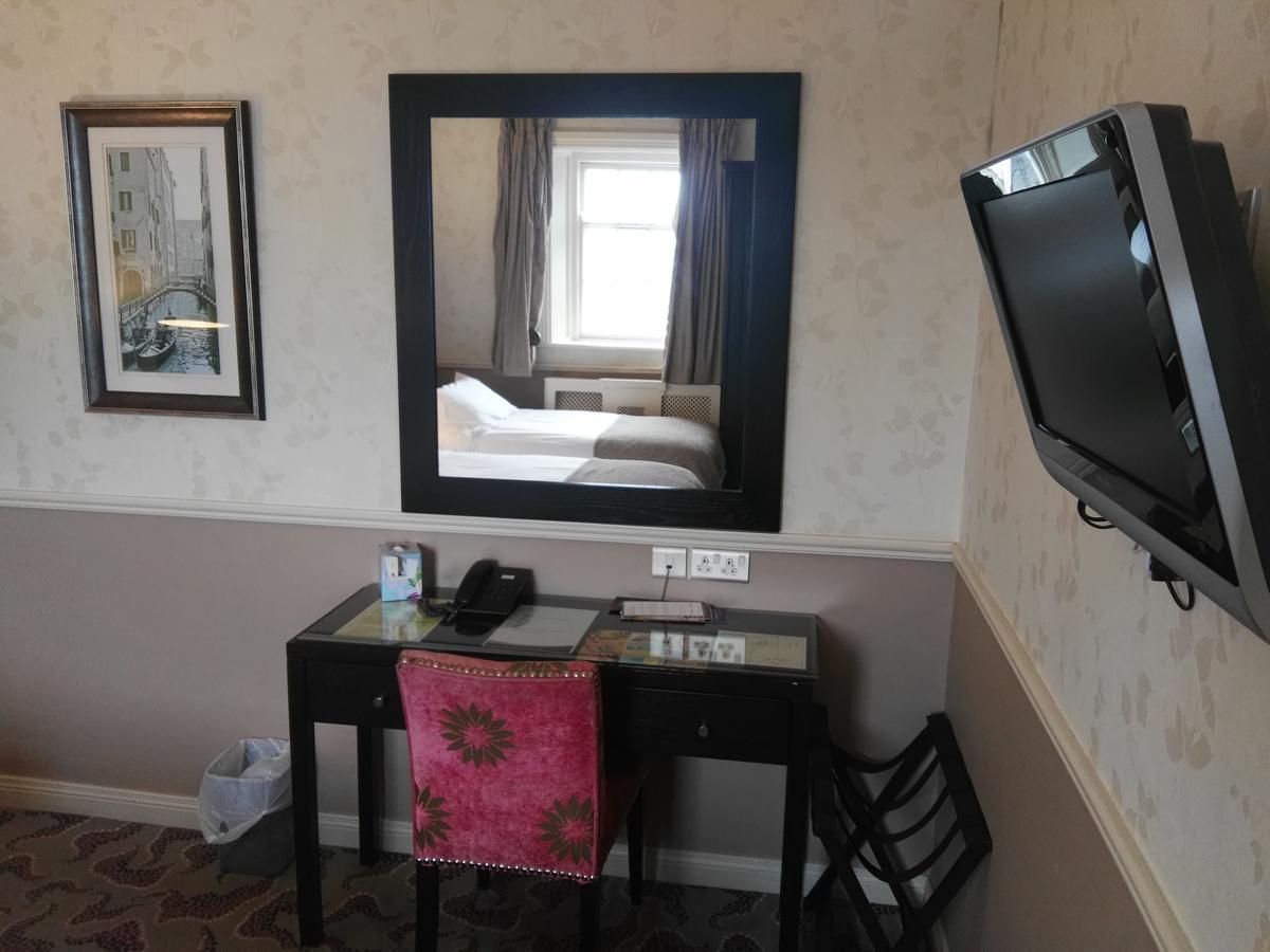 Naas Court Hotel Екстериор снимка